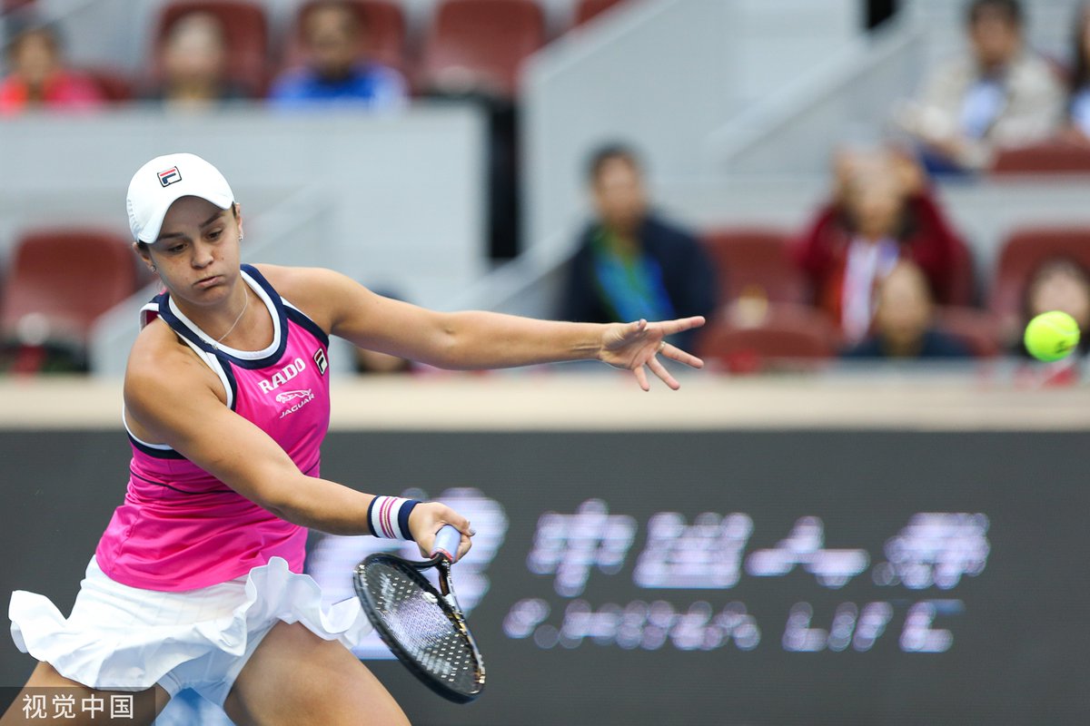 China Open 2019 : Naomi Osaka Beats World No.1 Ashleigh Barty to Win China Open Crown