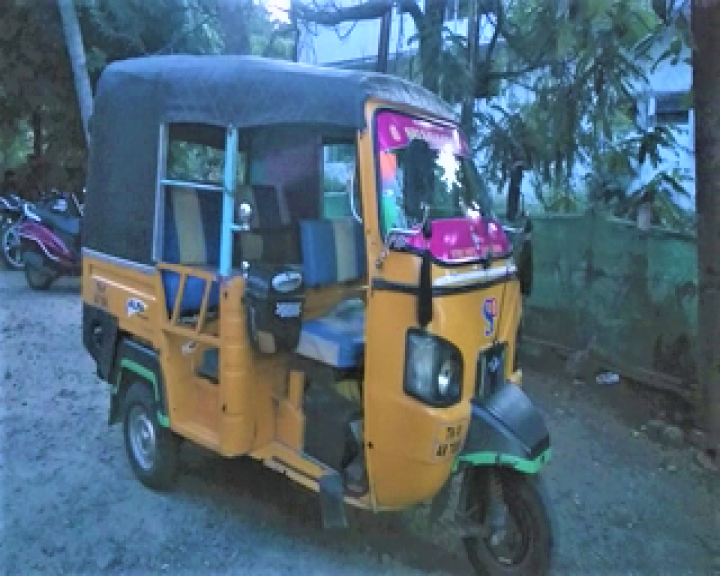 Pollachi Drinking Viral Video auto Driver Arrest