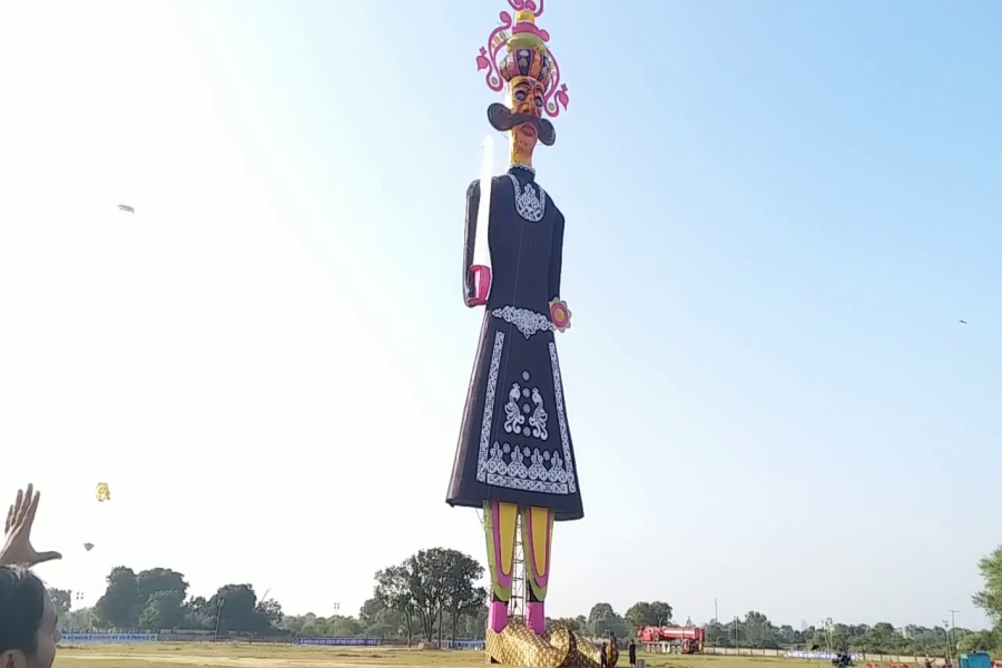 combustion of world's largest ravana in chandigarh