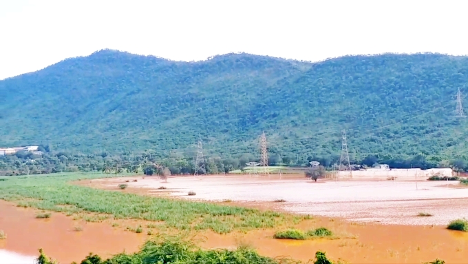 heavy-rain-in-hospet