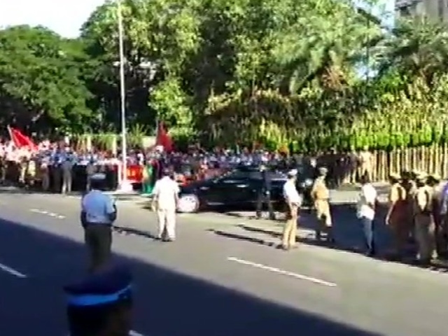 Xi Jinping leaves for Mamallapuram