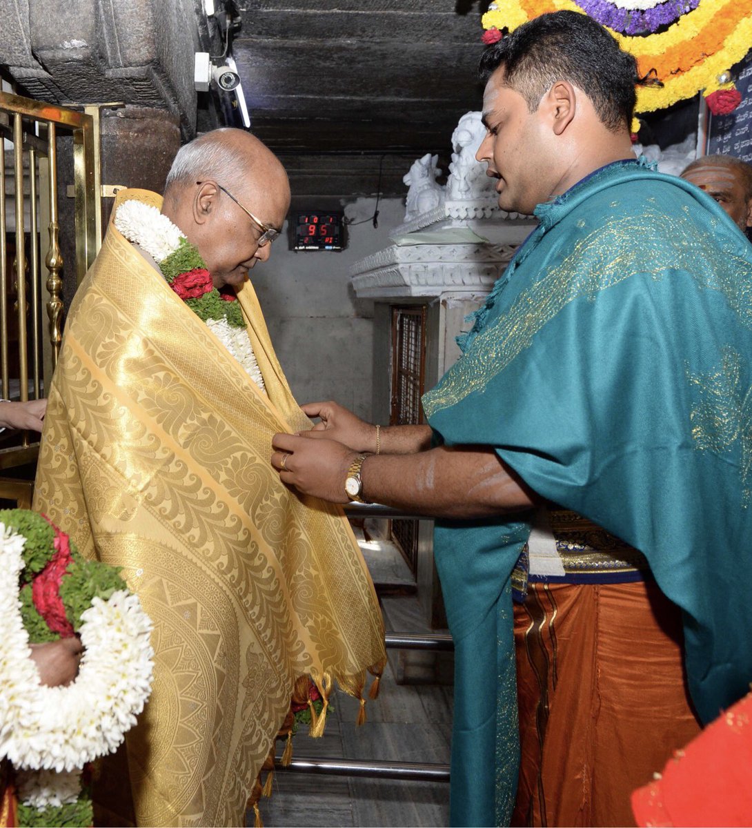 president-ramnath-kovind-visit-the-chamundi-temple