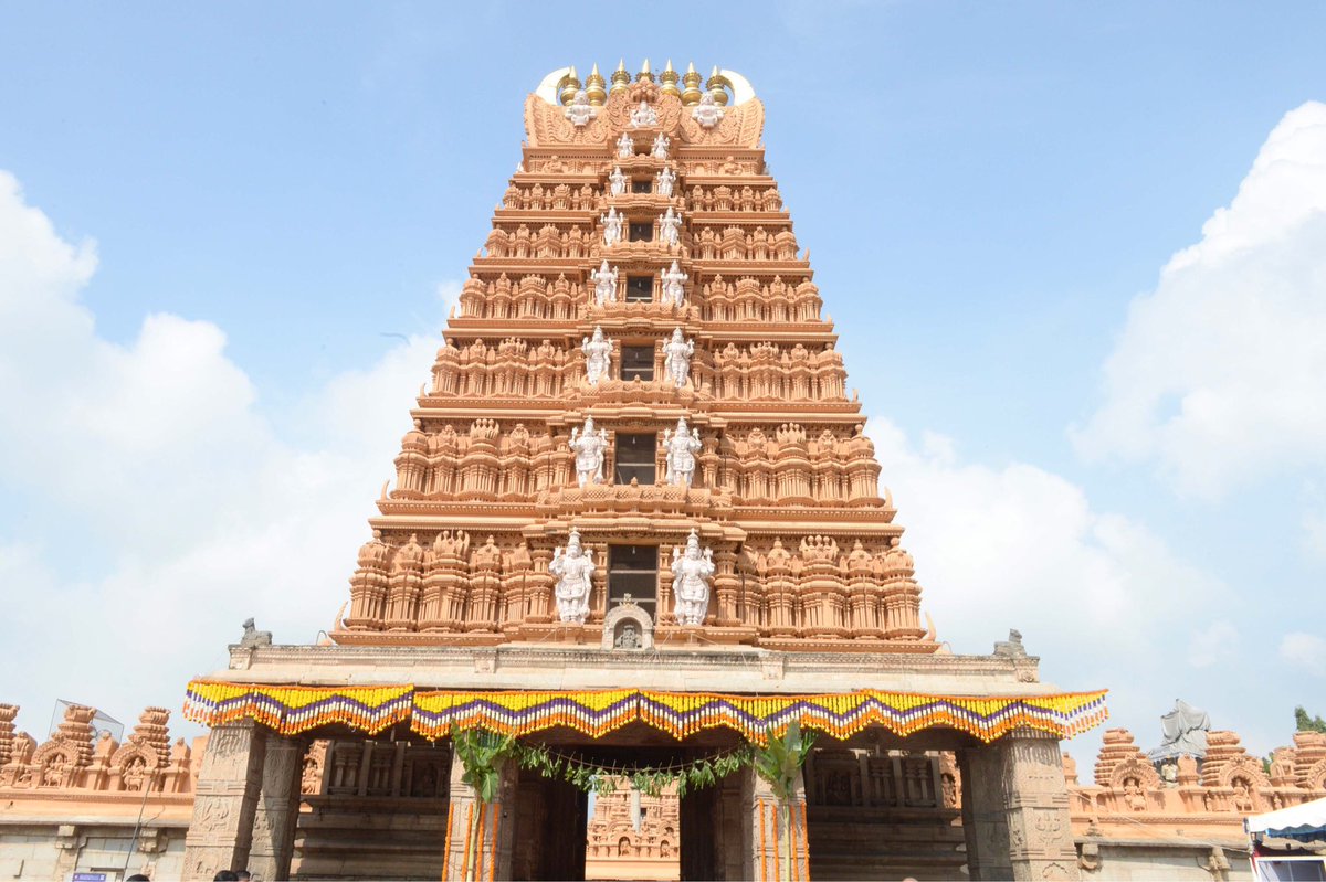 president-ramnath-kovind-visit-the-chamundi-temple