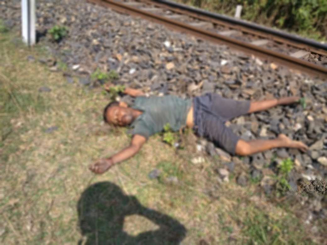 ONE MAN DIE AT UDALGURI AFTER HIT BY TRAIN