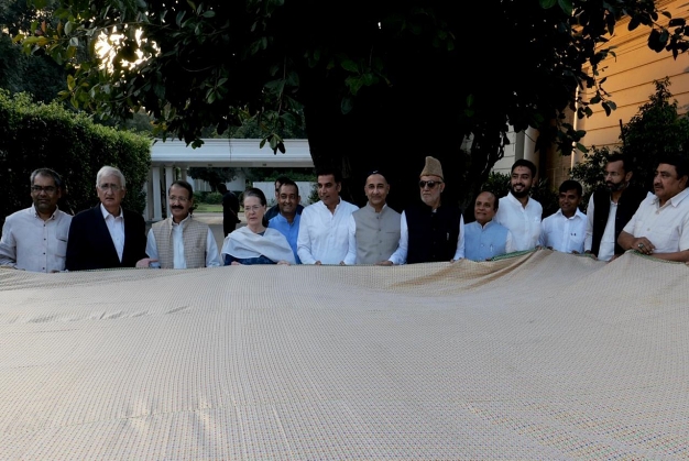 congress-delegation-meets-sonia-gandhi-in-delhi etv bharat