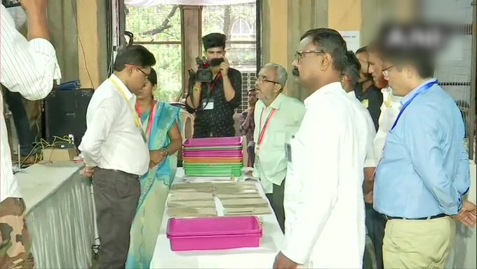 Counting of votes begins in Maharashtra