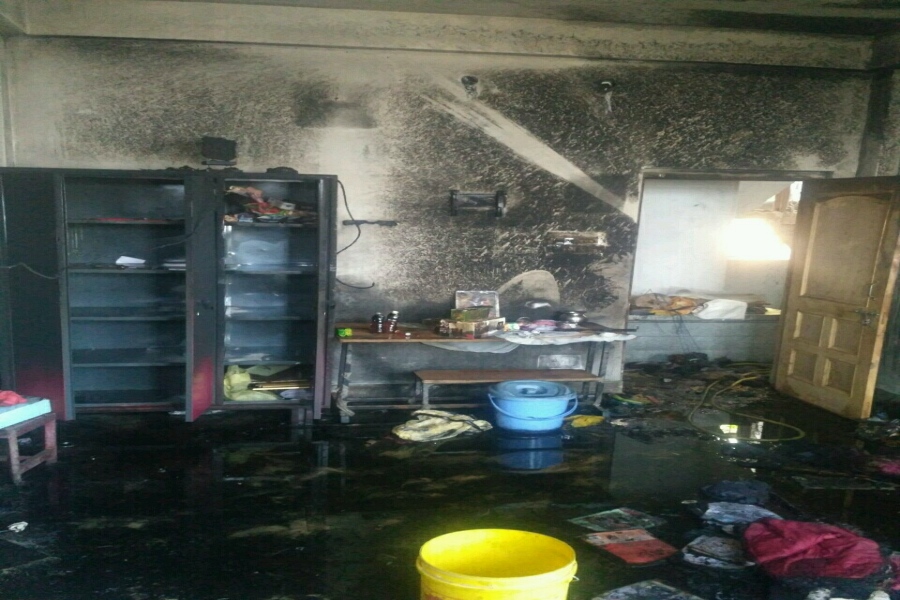 दीवाली की रात जला मकान house burnt