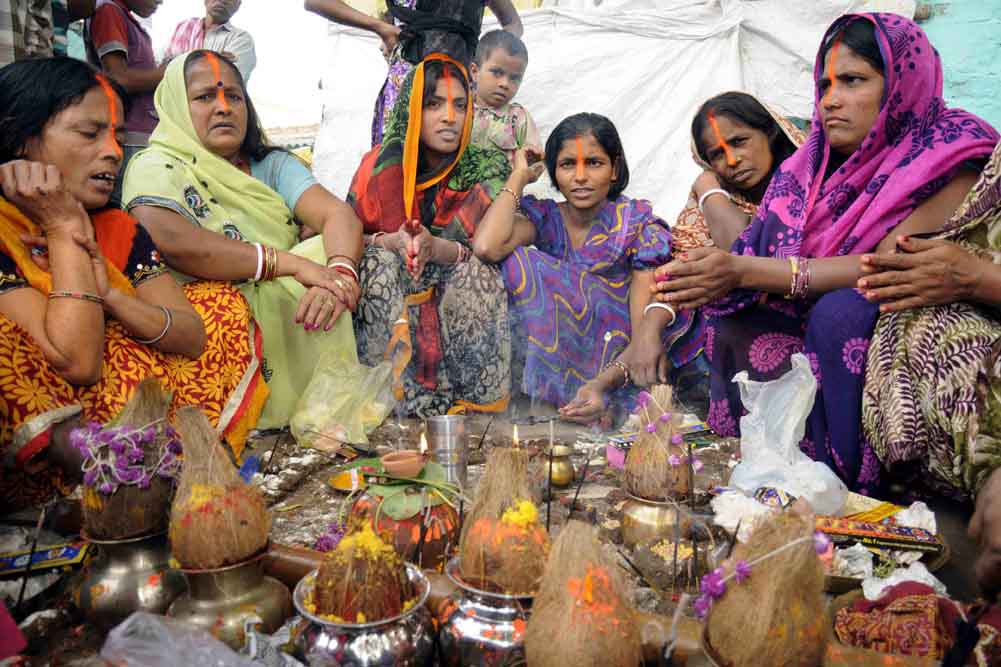 bhai dooj in ranchi, bhai dooj pooja, भाई दूज पूजा