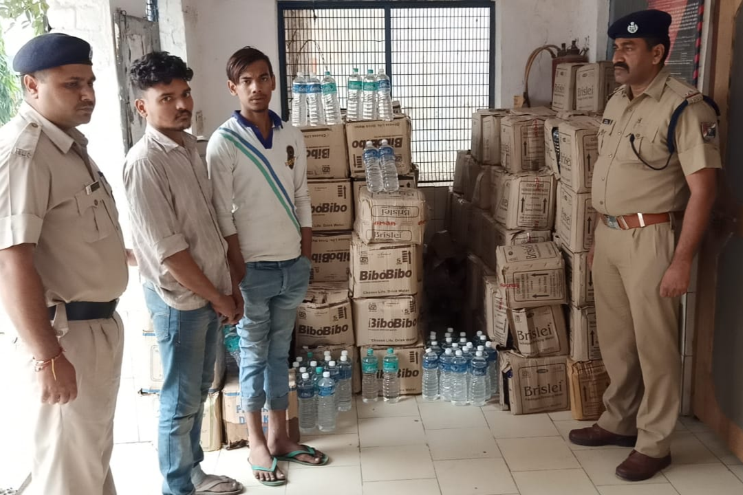 delhi rpf seized unauthorised water bottles