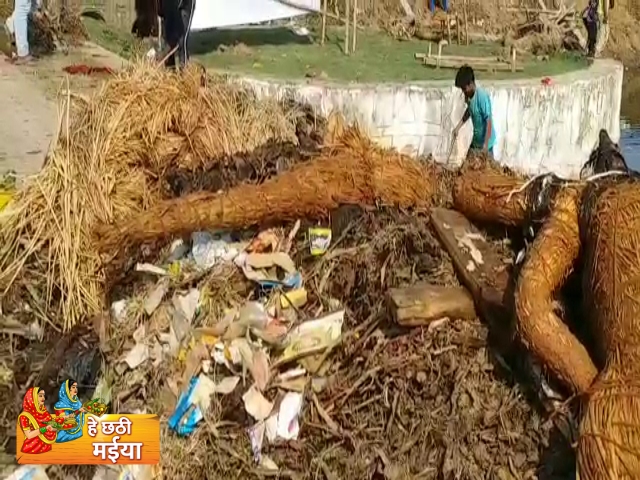 Cleanliness  of Bijulia pond for chhath puja starts in Ramgarh