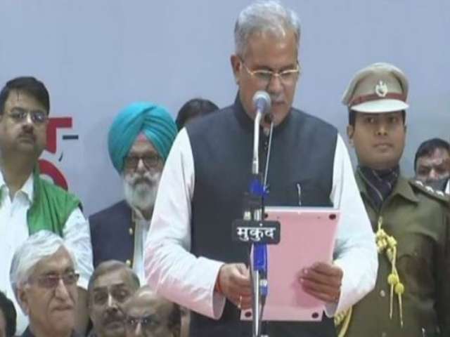 Bhupesh Baghel taking oath