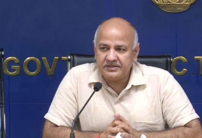 Police-lawyer standoff unfortunate, Delhi govt wants immediate solutions: Sisodia