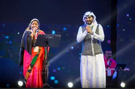 saudi sulthan  ഒരുമുറൈ വന്ത് പാർത്തായാ പുതിയ വാർത്ത  മണിച്ചിത്രത്താഴ് അഹമ്മദ് സുൽത്താൻ  അഹമ്മദ് സുൽത്താൻ പാട്ട്  അഹമ്മദ് സുൽത്താൻ ചിത്രയോടൊപ്പം  Saudi actor Ahmed Sultan  Ahmed Sultan sings with ks chithra  Saudi man sings manichithrathazh song news  oru murai vanth pathaya song by saudi native  oru murai vanth pathaya song by ahammed sultan