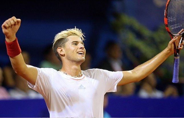 dominic thiem defeats federer in the atp finals