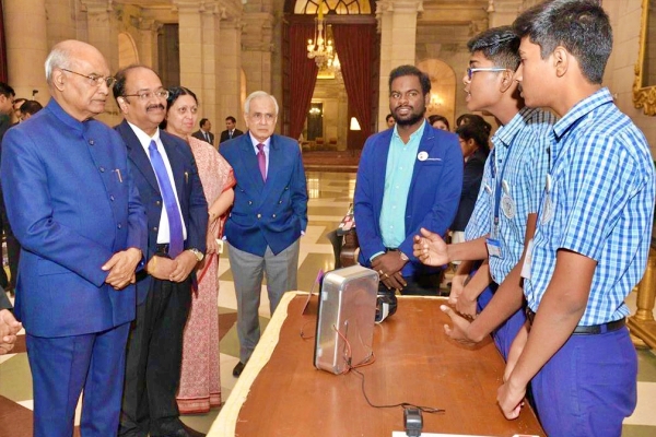 தேர்தல் ஆணையத்தை அணுக அறிவுரை  Biometric Voting Machine  பயோமெட்ரிக் வாக்கு இயந்திரம்  பள்ளி மாணவர்கள் சாதனை  advice to access electoral commission