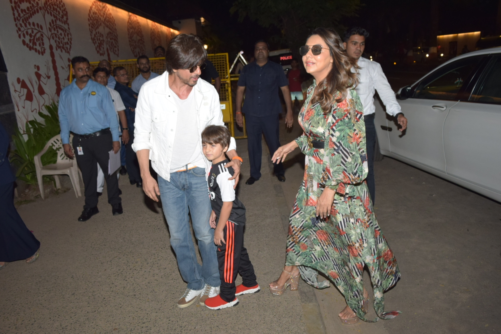 Aaradhya's 8th b'day, Bachchans celebrated Aaradhya's 8th b'day, aaradhya birthday, aishwarya rai bachchan, abhishek bachchan