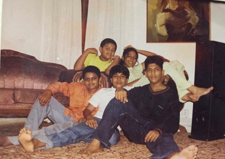 tollywood actor Varun Tej Konidela throwback pic of mega family in childhood