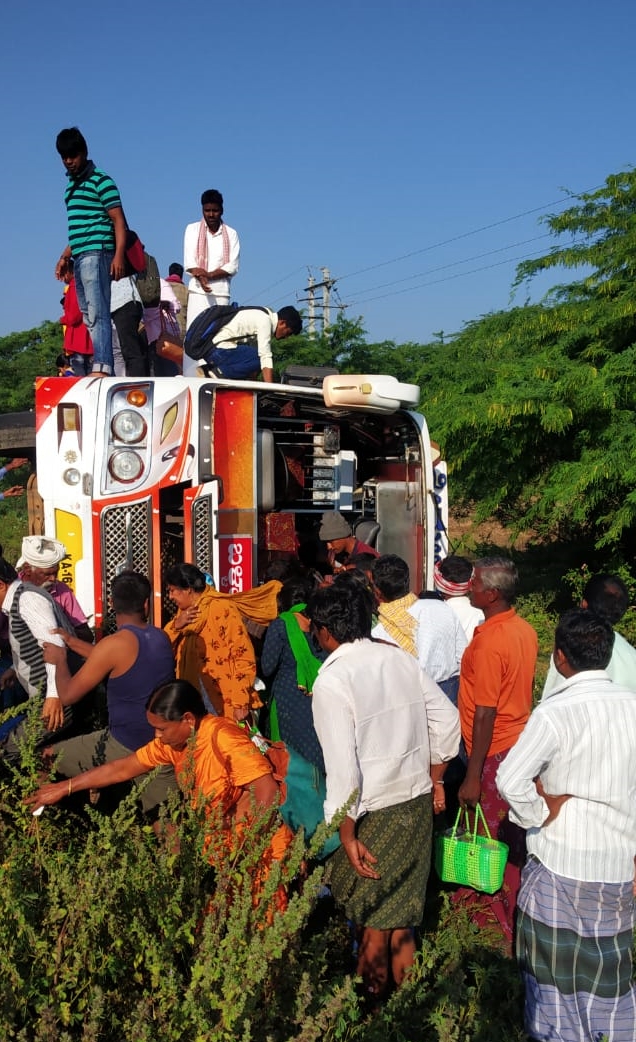 Private bus pulty at chitradurga