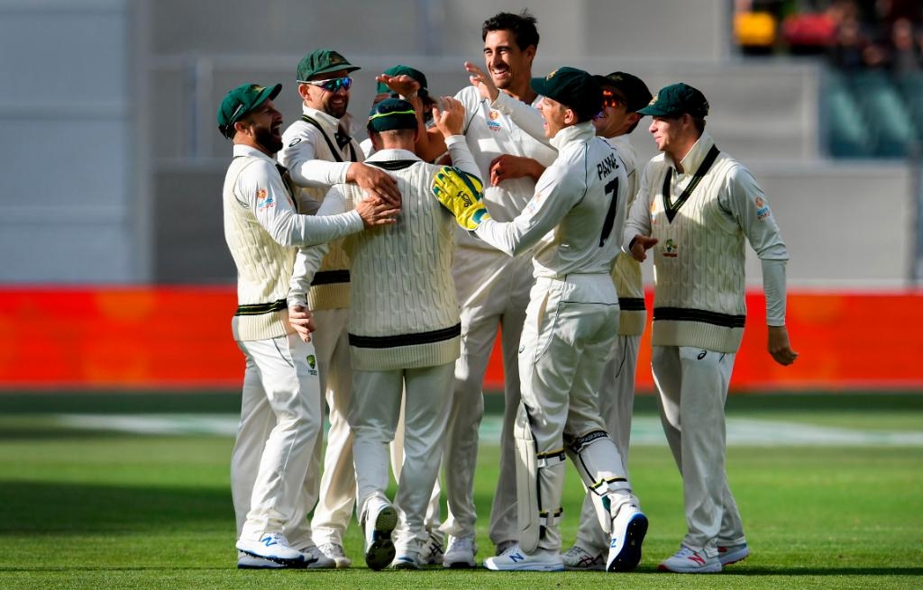 4 wickets for 400 runs: Yasir Shah's nightmares in Australia continue with pink ball as Warner rules with 335*