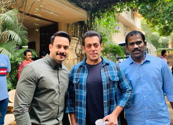 bharath-meets-salman-khan-and-prabhu-deva