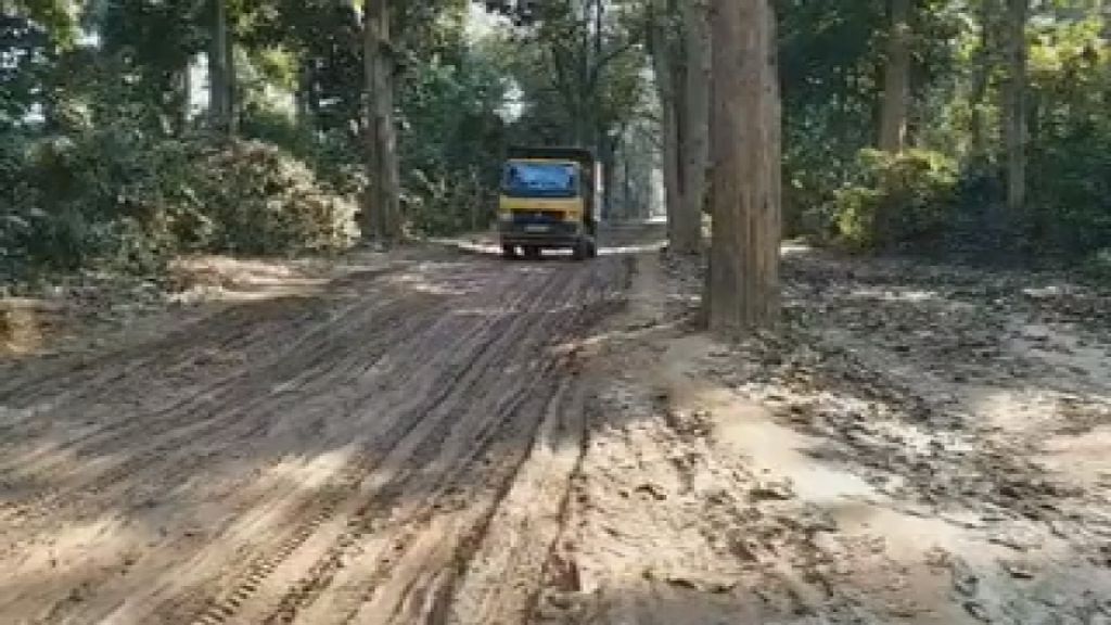 sushil modi  on road construction in valmikinagar