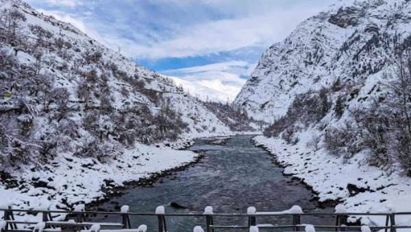 a white blanket of snow, as the region receives snowfall