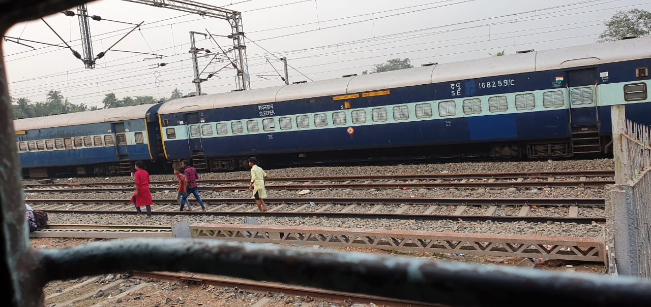 Several train cancel in West bengal