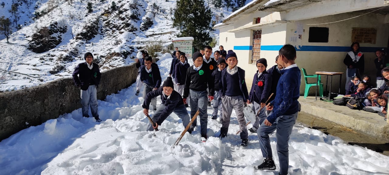 snow fall in uttarakhand