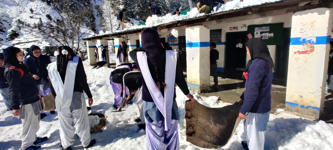 snow fall in uttarakhand