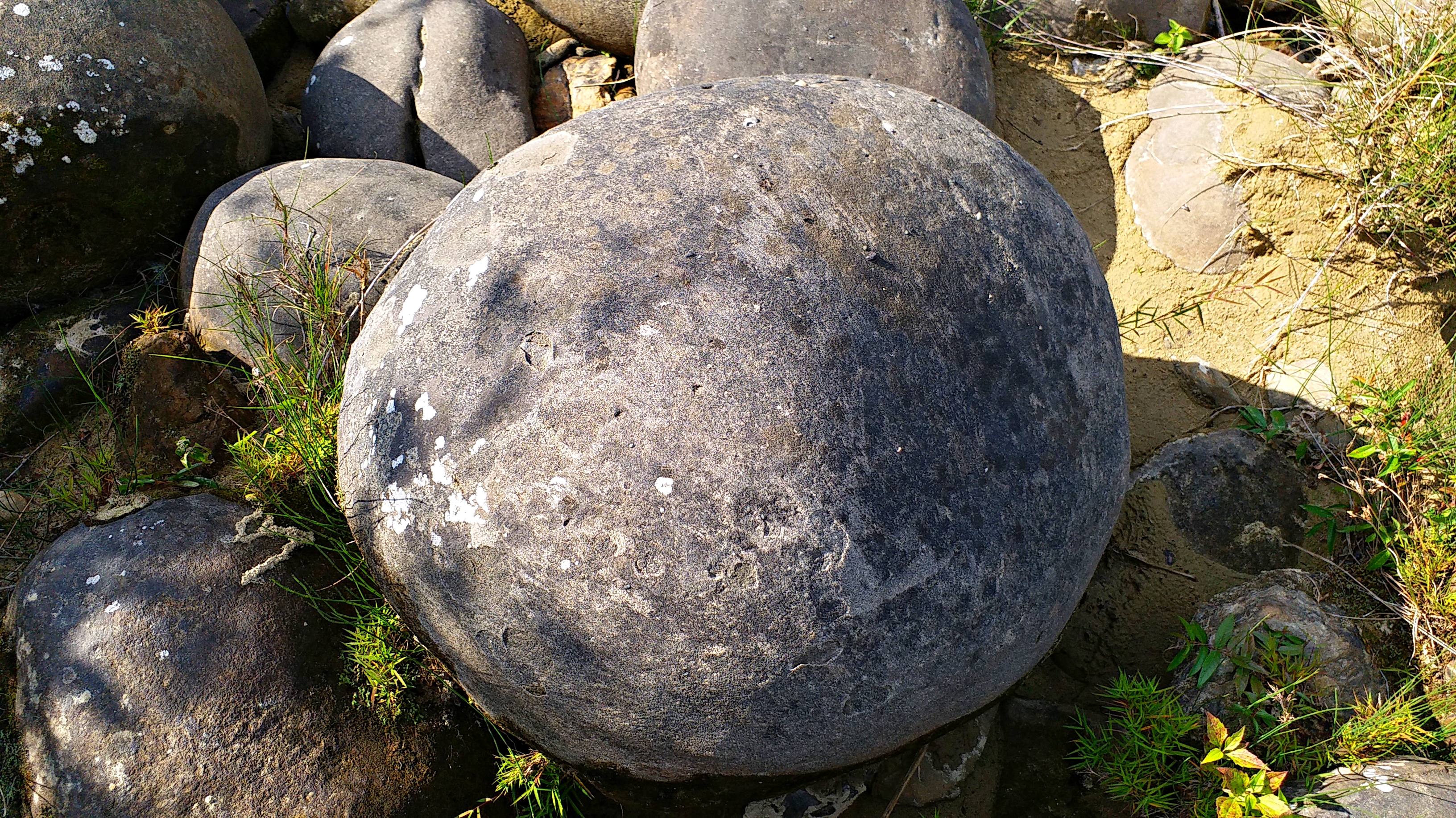 CIRCLE SHAPE STONE IN BAKSHA DISTRICT ASSAM ETV BHARAT