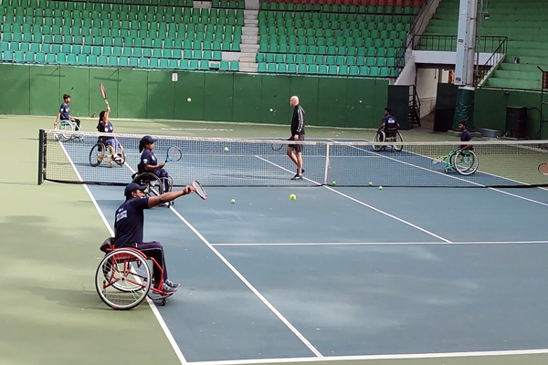 wheelchair tennis camp