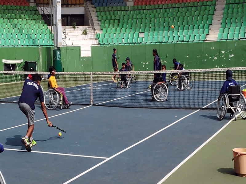 wheelchair tennis camp