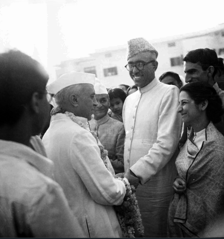 sheikh abdullah with pandit nehru