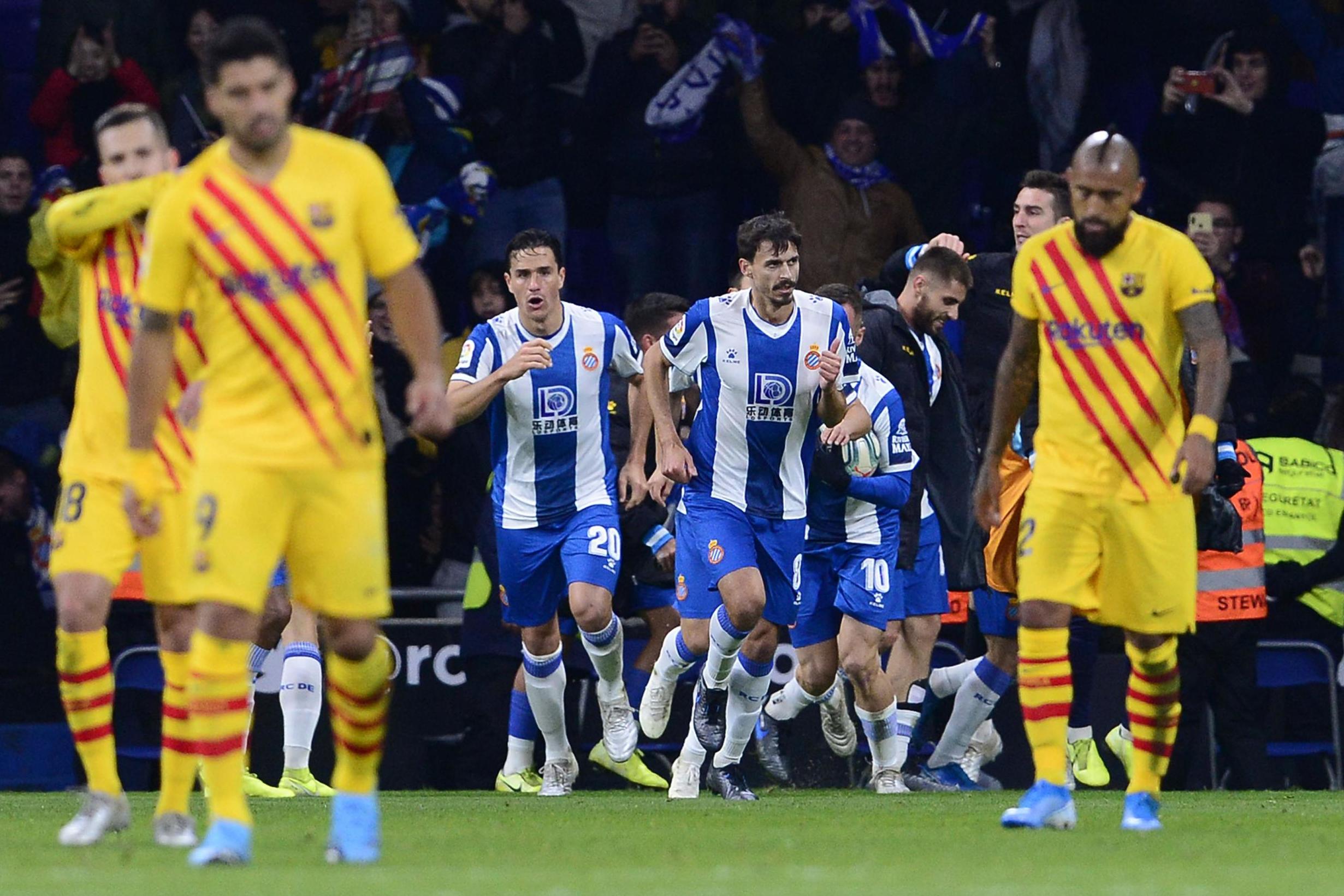 Espanyol hold 10-man Barcelona