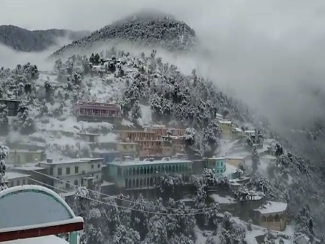 snowfall in chamoli.