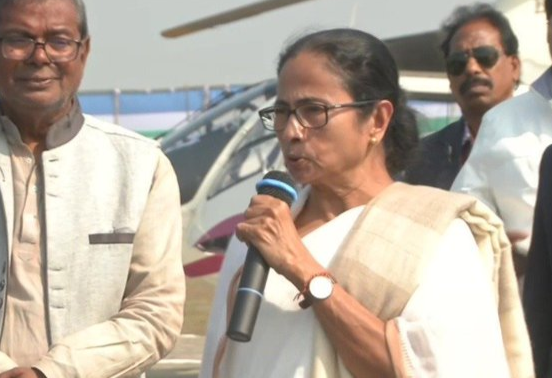 Mamata Banerjee on crude bombs near Hridaypur railway station