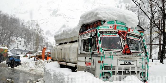 heavy snowfall in himachal pradesh