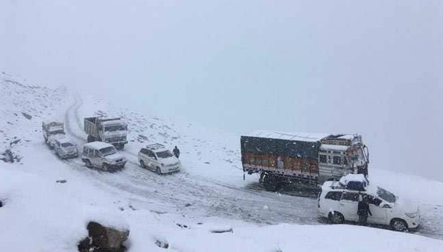 heavy snowfall in himachal pradesh