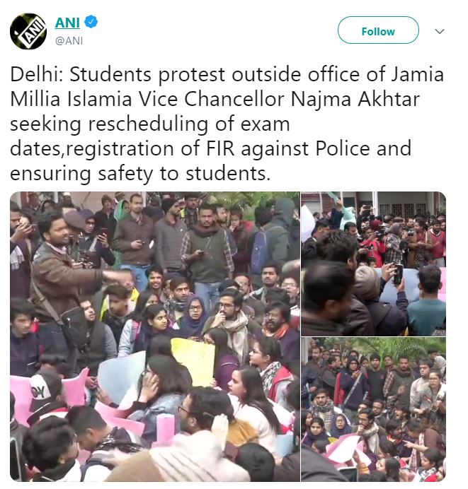 protest of jamia students outside the VC office