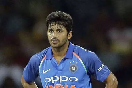 india vs australia : six villain of team india to biggest loss 1st odi at mumbai