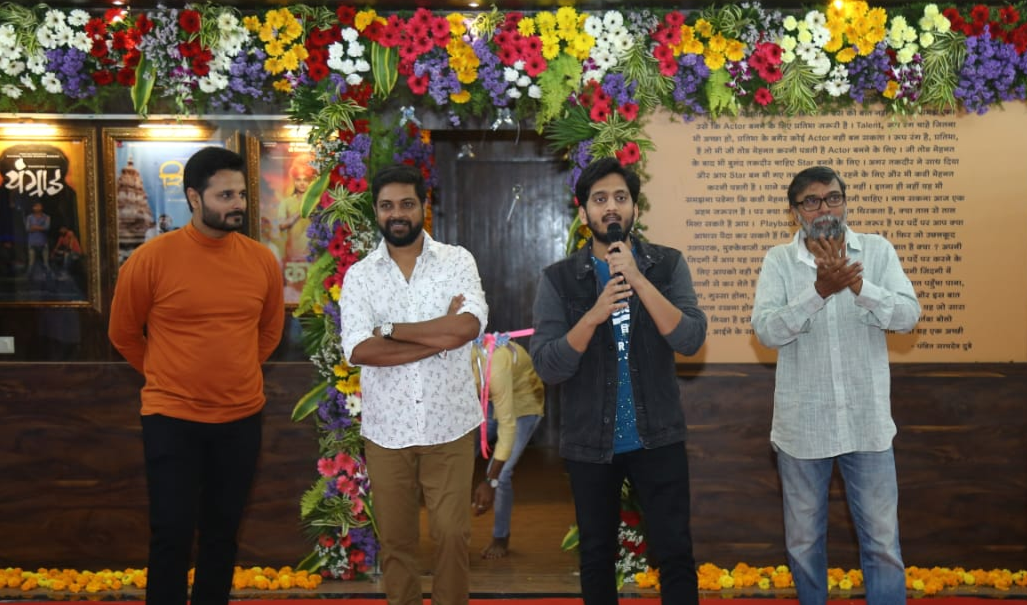 Makrand Mane, Shashank Shende And Shantanu Gangane started Manch and Screen Acadamy