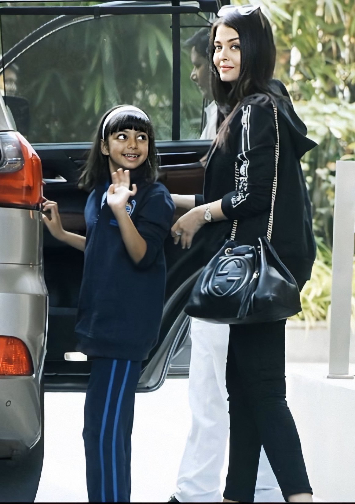 aishwarya rai bachan with daughter aaradhya