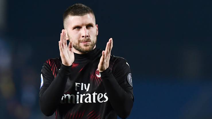 Rebic the hero again for below-par Rossoneri