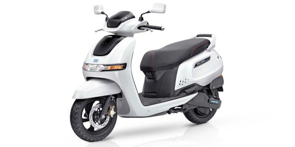 TVS Motor forays into electric two wheeler segment, TVS Motor launches e scooter, TVS Motor e scooter price, TVS iQube Electric, TVS iQube Electric features, business news, TVS iQube Electric,  டிவிஎஸ் ஐ க்யூப், எல்இடி முகப்பு விளக்குகள், டிவிஎஸ் ஐ க்யூப் எலெக்ட்ரிக் ஸ்கூட்டர், டிவிஎஸ் மின்சார ஸ்கூட்டர், டிவிஎஸ் மின்சார வாகனம்