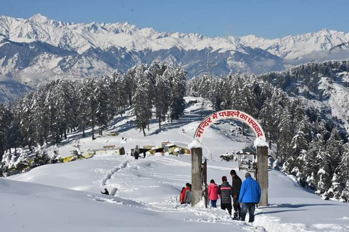 BIJLI MAHADEV Lord Shiva and his unusual way to protect his devotees from celestial  lightening in kulu, himachal pradesh