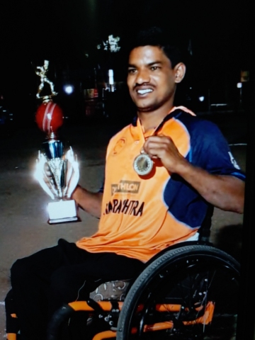 Wheelchair cricket tournament organized in Raipur