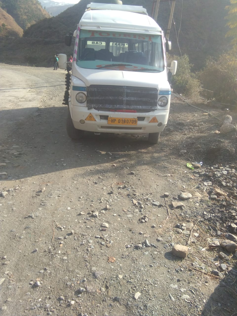 tempo traveller accident