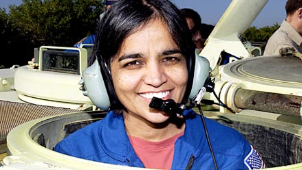 kalpana-chawla-tributes-pour-in-for-indias-first-woman-in-space