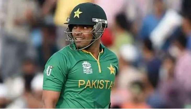 umar akmal exposes himself in front of trainer after failing fitness test says fat kahan hai