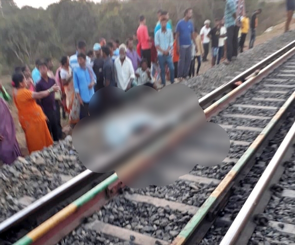 a-student-who-died-after-being-hit-by-a-train-while-crossing-a-railway-line-in-dharvada